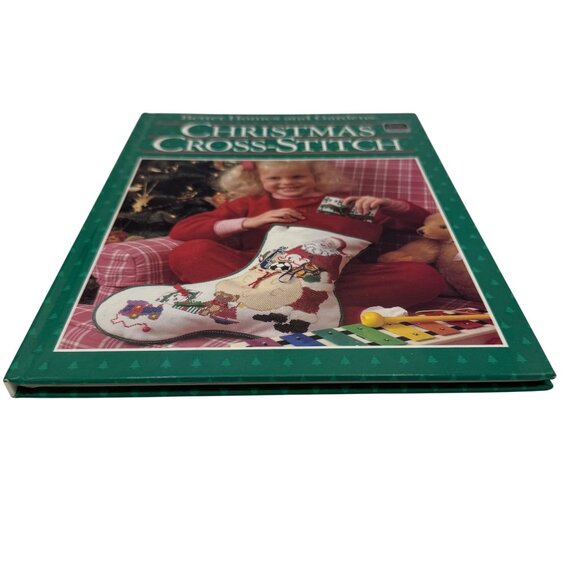 Better Homes And Gardens Christmas Cross-Stitch Hardcover Book 1988 - Picture 2 of 11